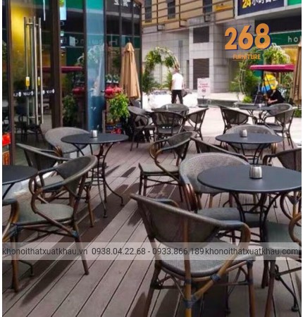 Bàn ghế cafe ngoài trời