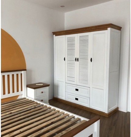 Tủ quần áo sồi sơn cánh chớp pano