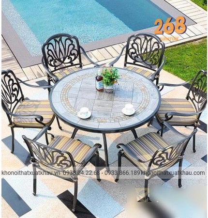 Bàn tròn đá ghế caro chéo 